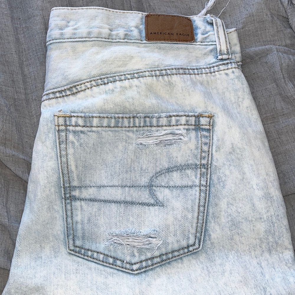 American Eagle Mom Jeans